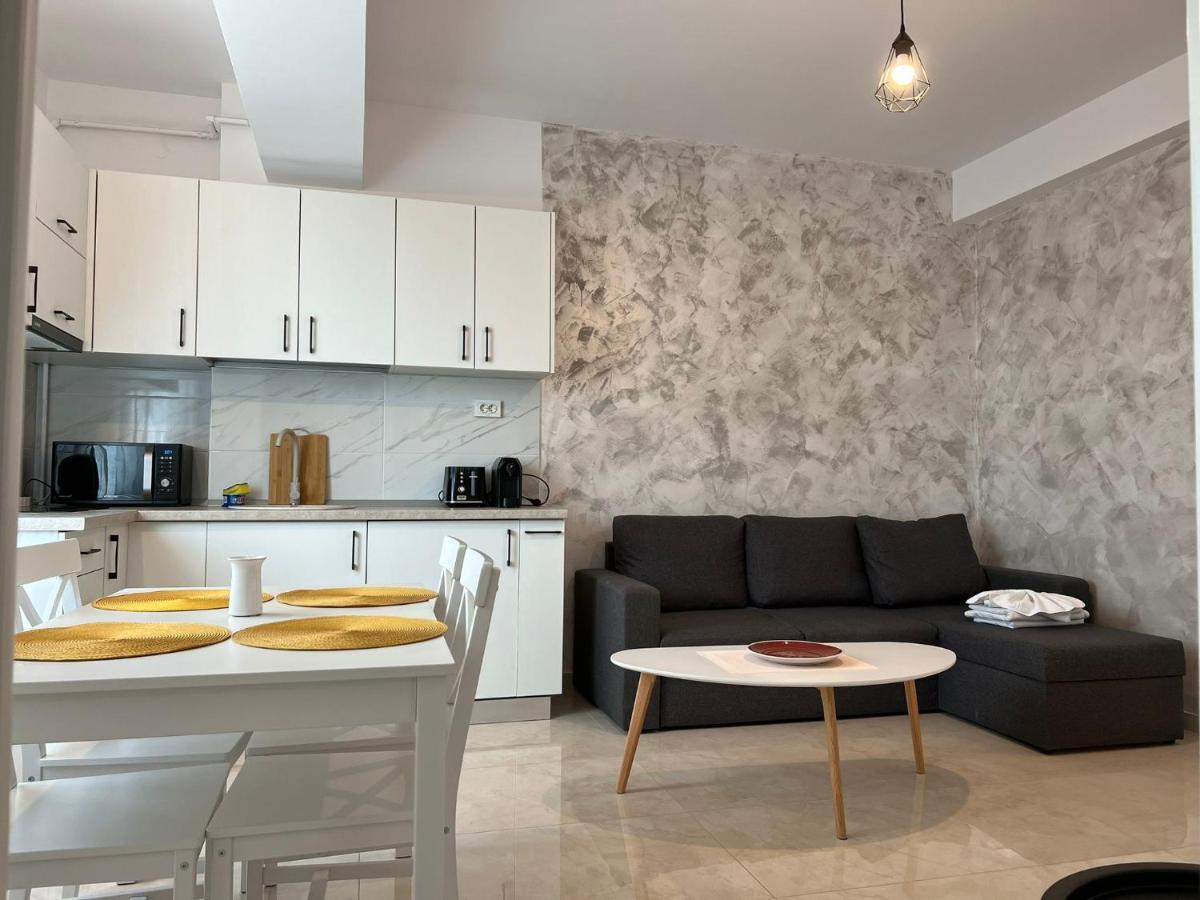 Studios & Apartments Palas By Glam At Lazar Towers Iasi Extérieur photo