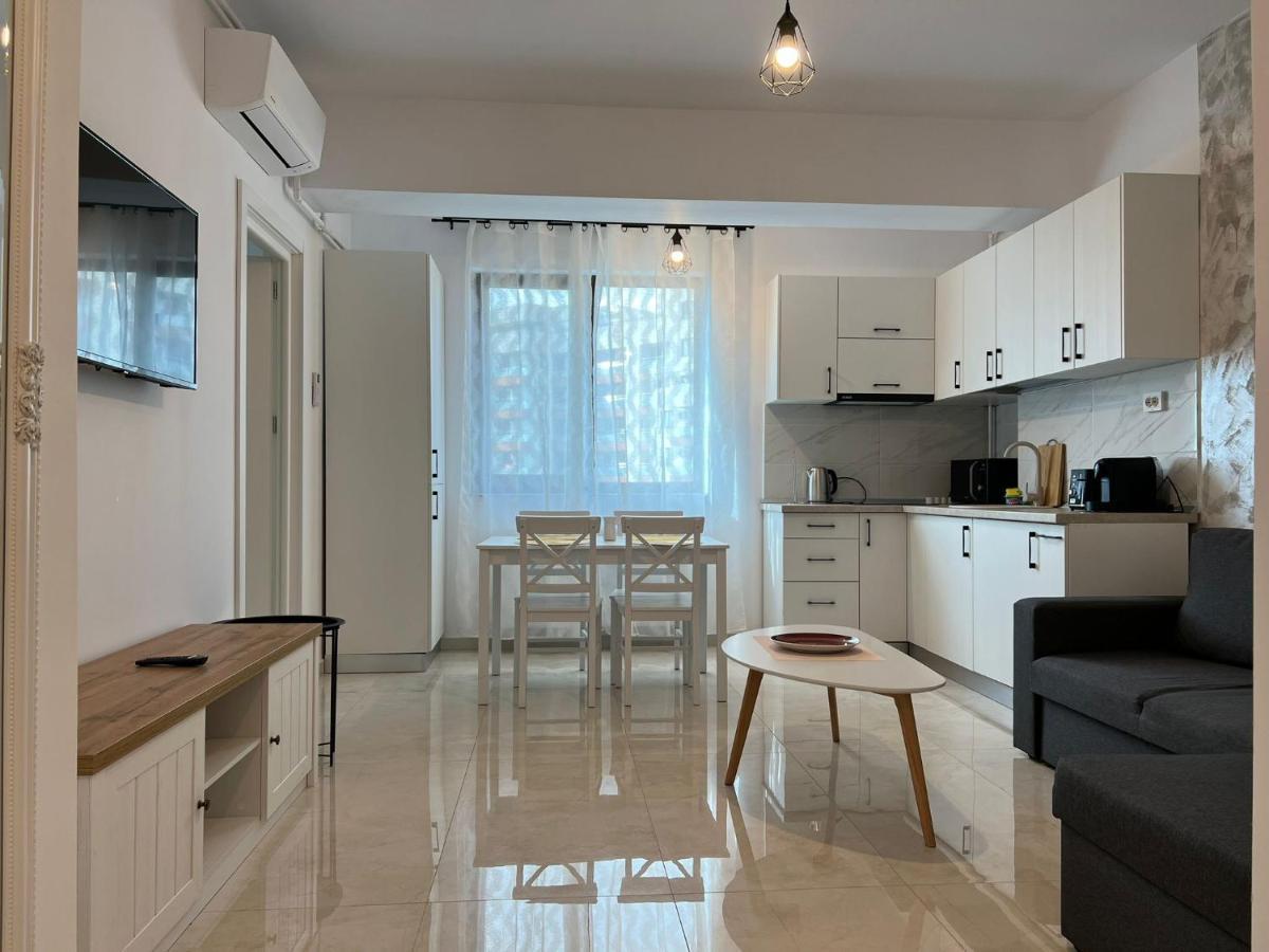 Studios & Apartments Palas By Glam At Lazar Towers Iasi Extérieur photo