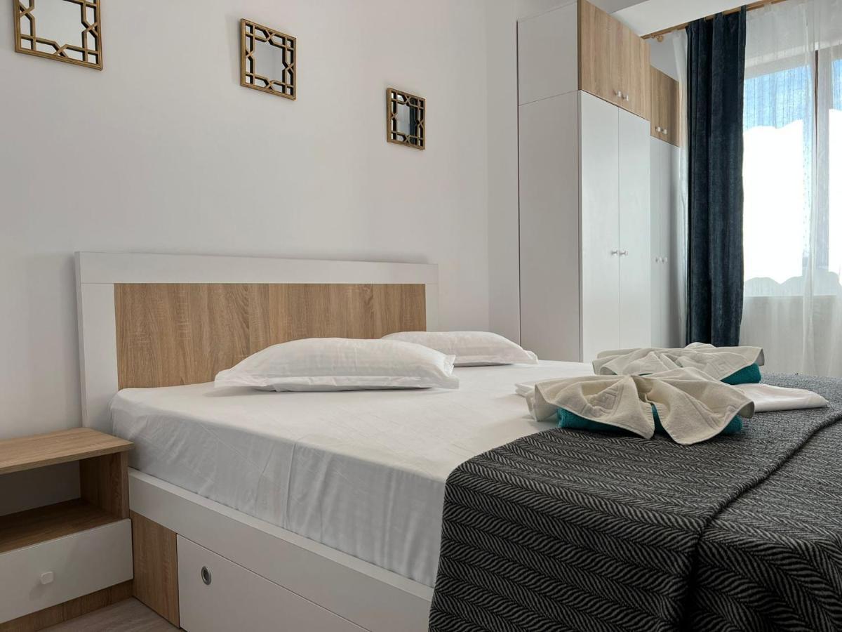 Studios & Apartments Palas By Glam At Lazar Towers Iasi Extérieur photo