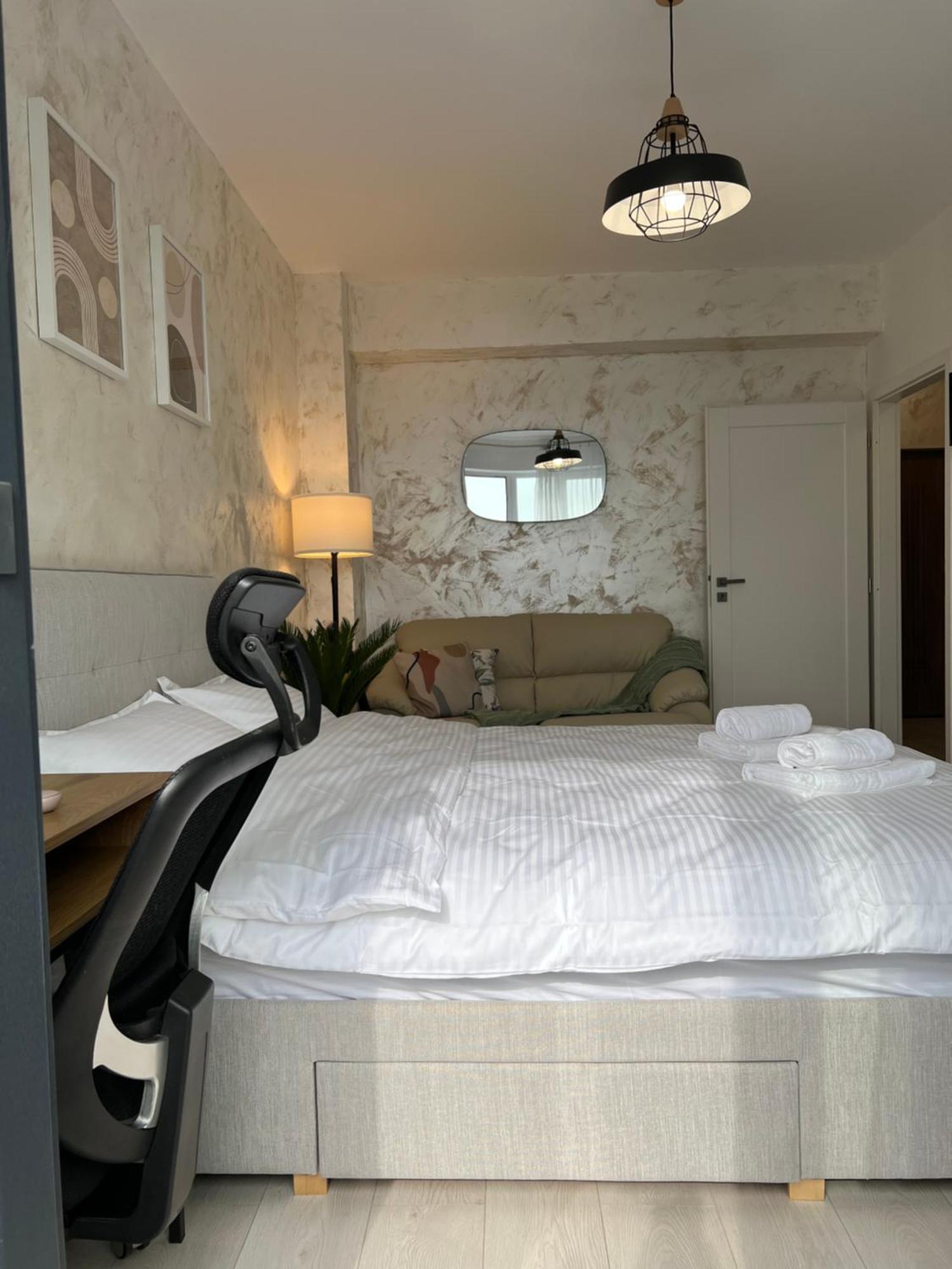 Studios & Apartments Palas By Glam At Lazar Towers Iasi Extérieur photo