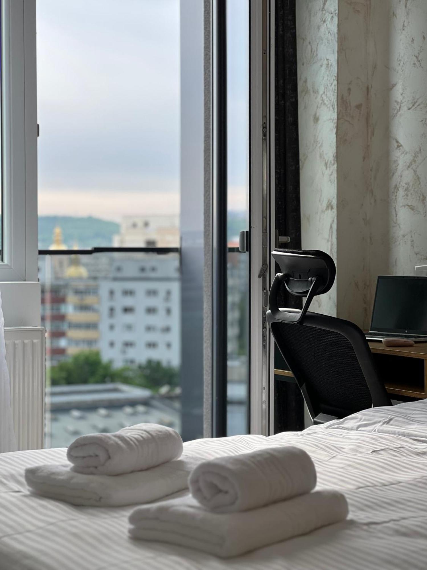 Studios & Apartments Palas By Glam At Lazar Towers Iasi Extérieur photo