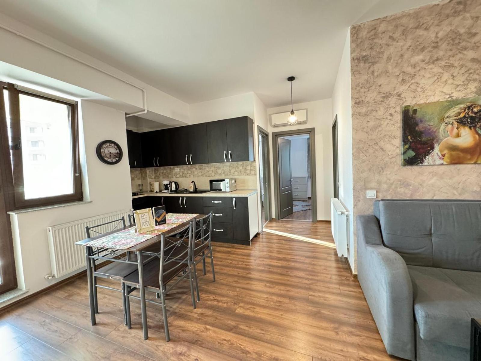 Studios & Apartments Palas By Glam At Lazar Towers Iasi Extérieur photo