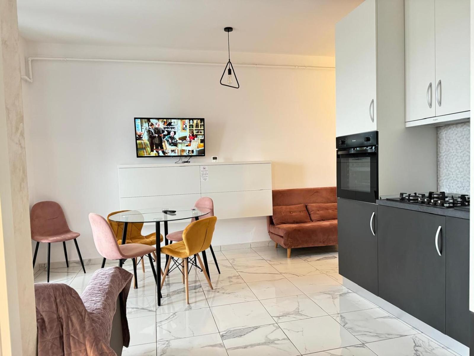 Studios & Apartments Palas By Glam At Lazar Towers Iasi Extérieur photo