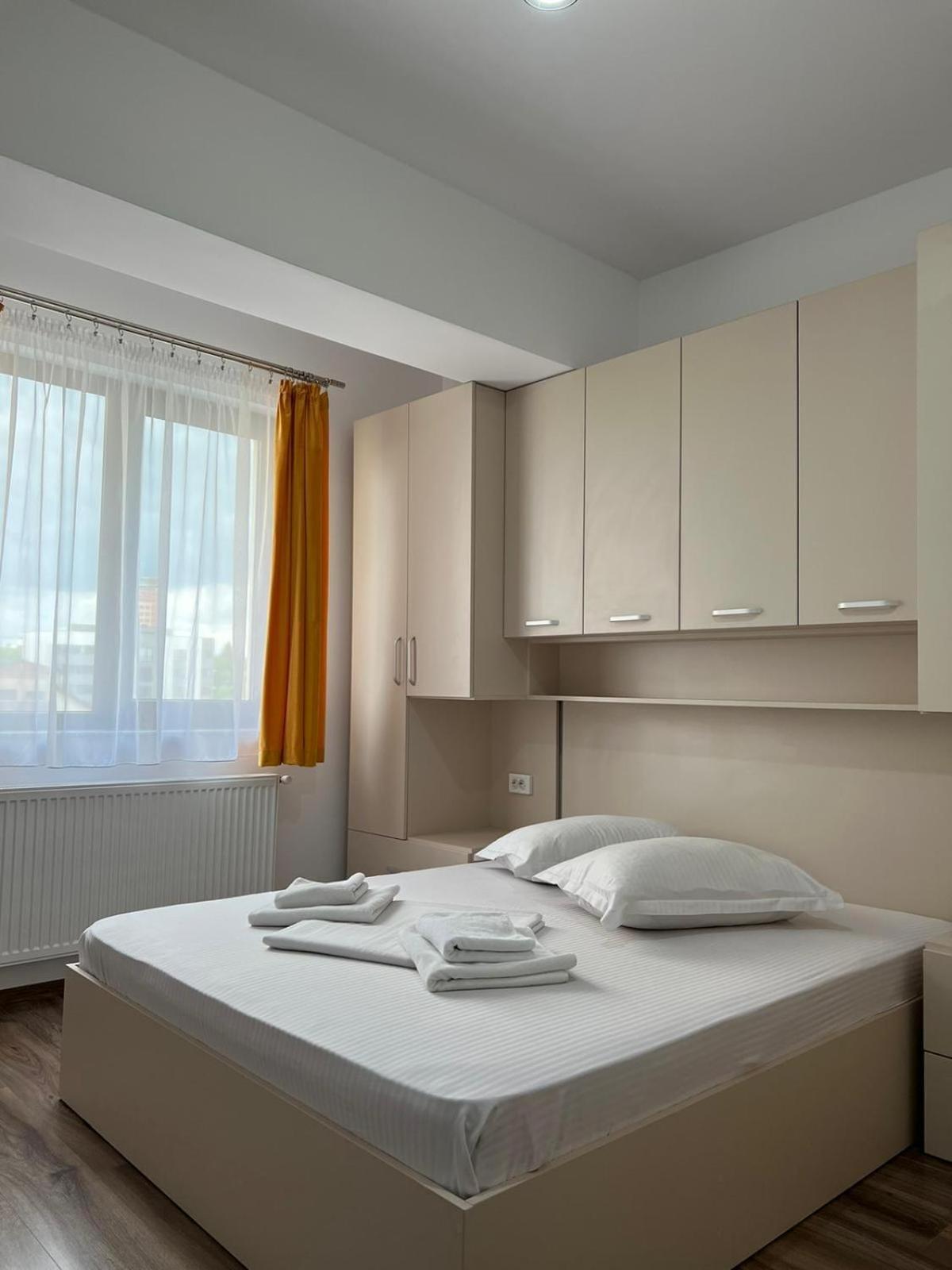 Studios & Apartments Palas By Glam At Lazar Towers Iasi Extérieur photo