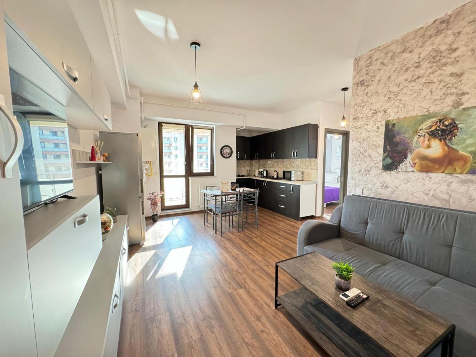 Studios & Apartments Palas By Glam At Lazar Towers Iasi Extérieur photo