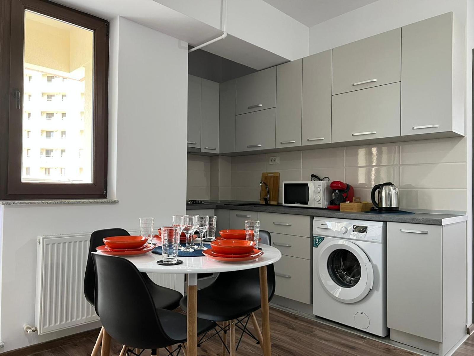 Studios & Apartments Palas By Glam At Lazar Towers Iasi Extérieur photo